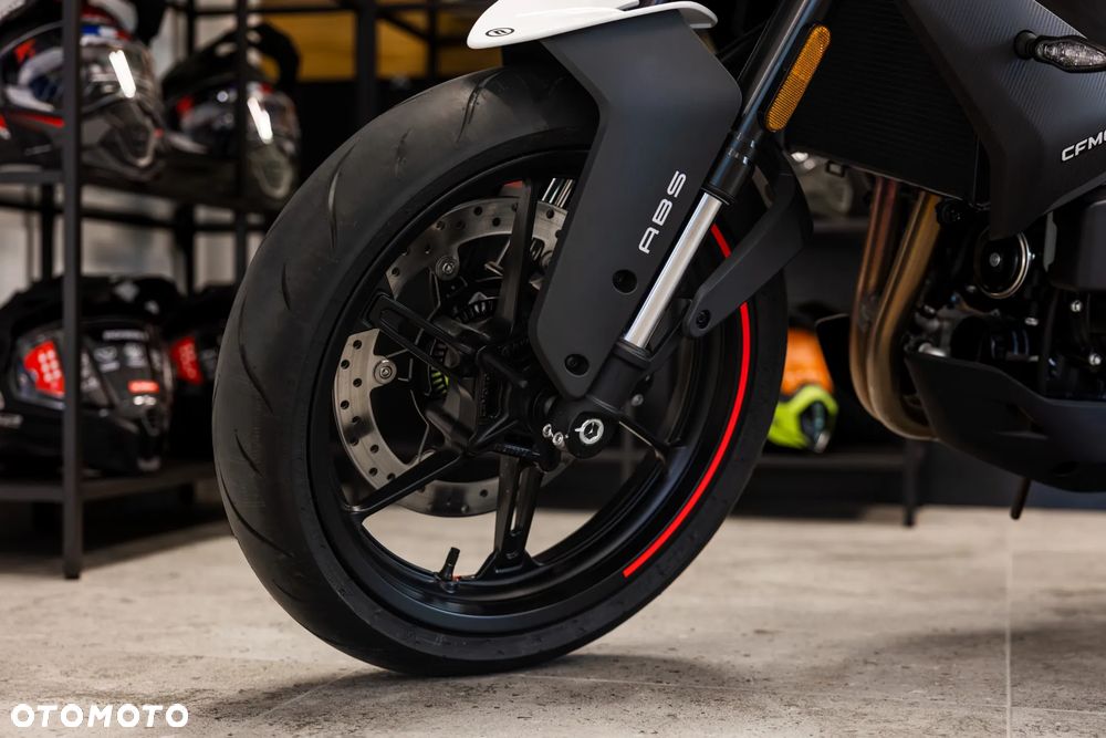 CFMoto 450NK - 3