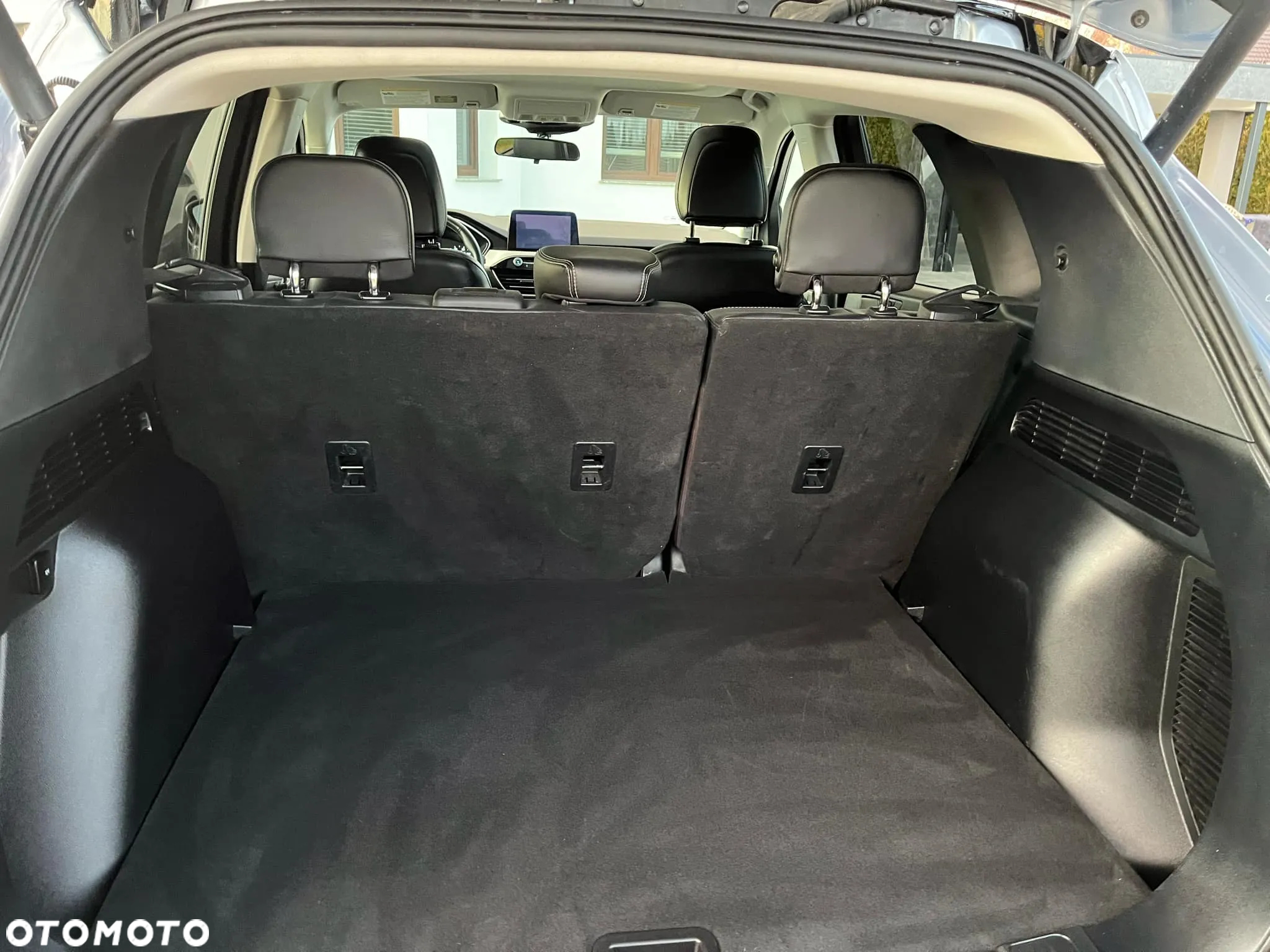 Ford Kuga - 11