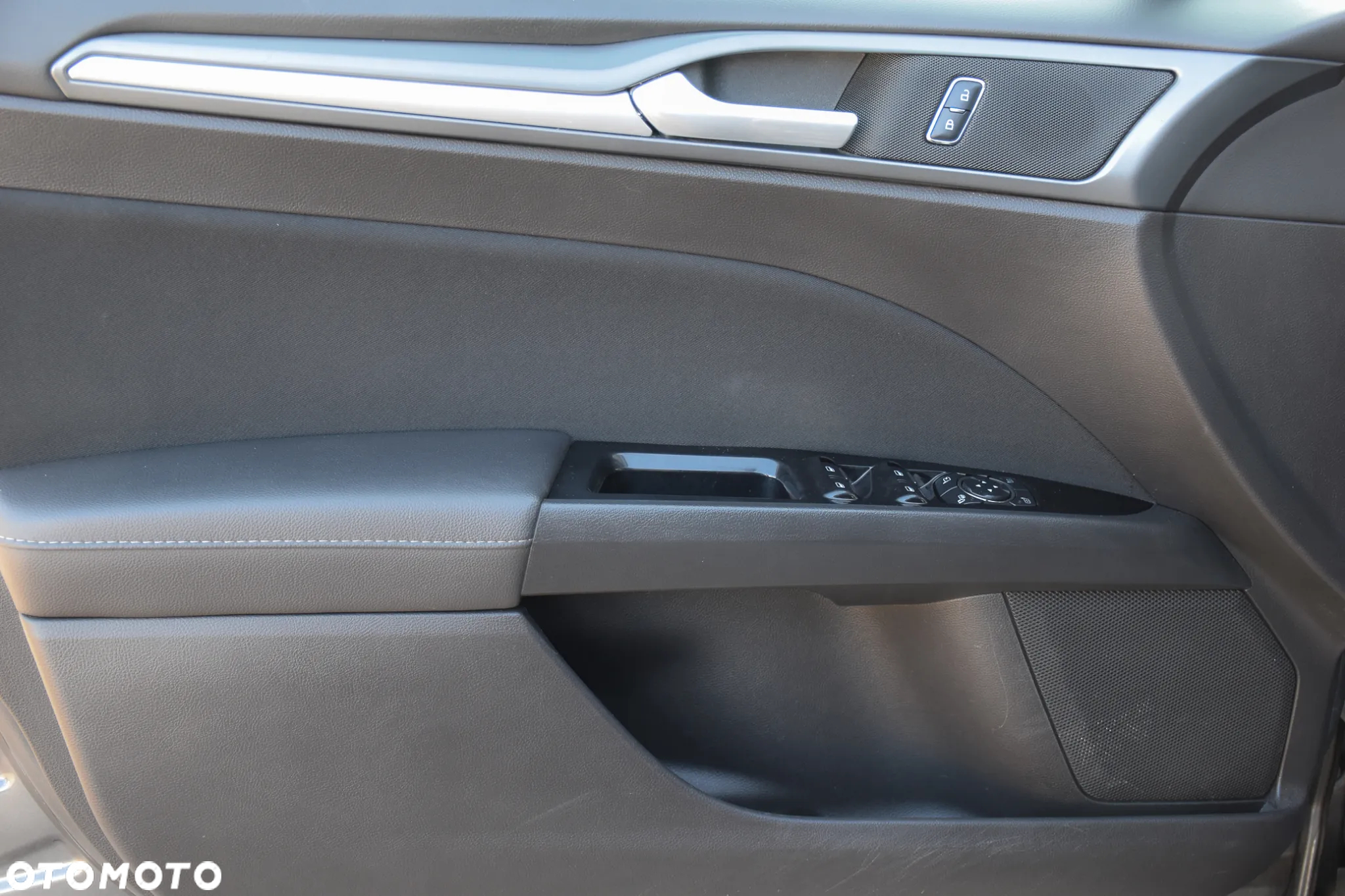 Ford Mondeo 2.0 TDCi Titanium - 18