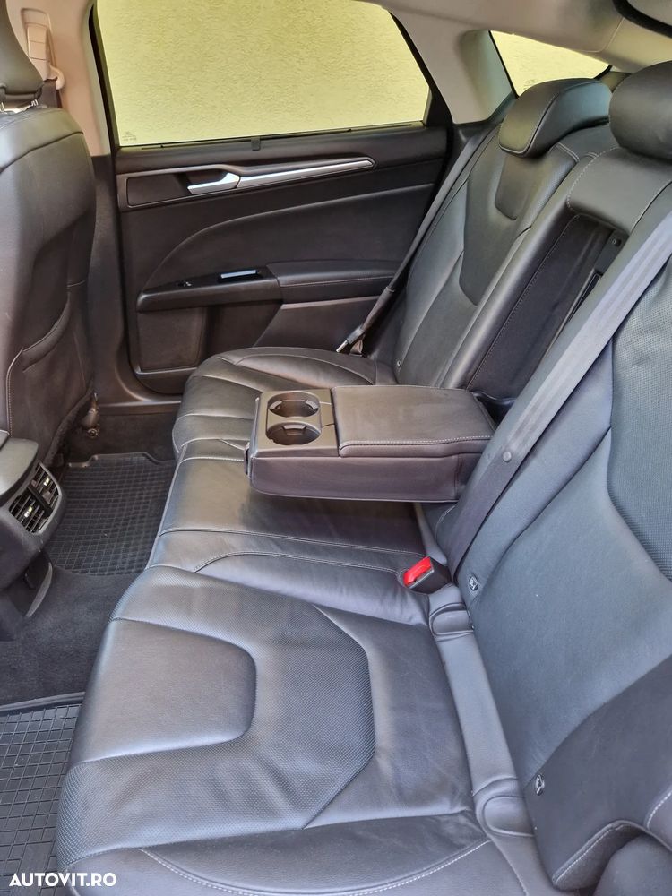 Ford Mondeo 2.0 TDCi Powershift - 17