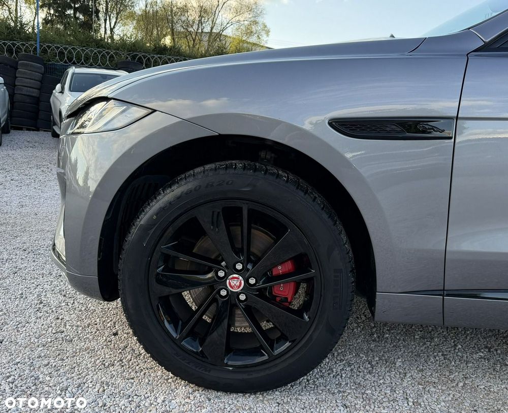 Jaguar F-Pace P250 AWD R-Dynamic Black - 40