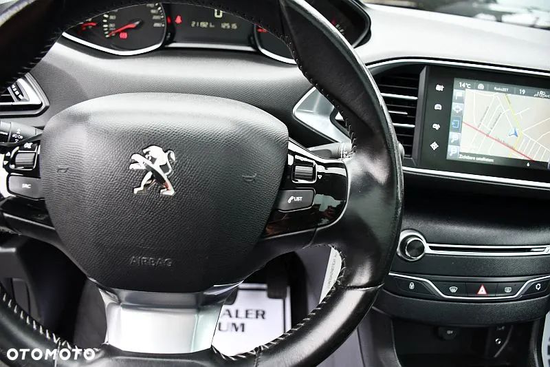 Peugeot 308 SW 1.6 BlueHDi Allure S&S - 15