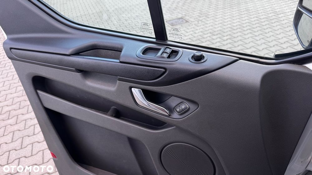 Ford FORD TRANSIT CUSTOM - 13