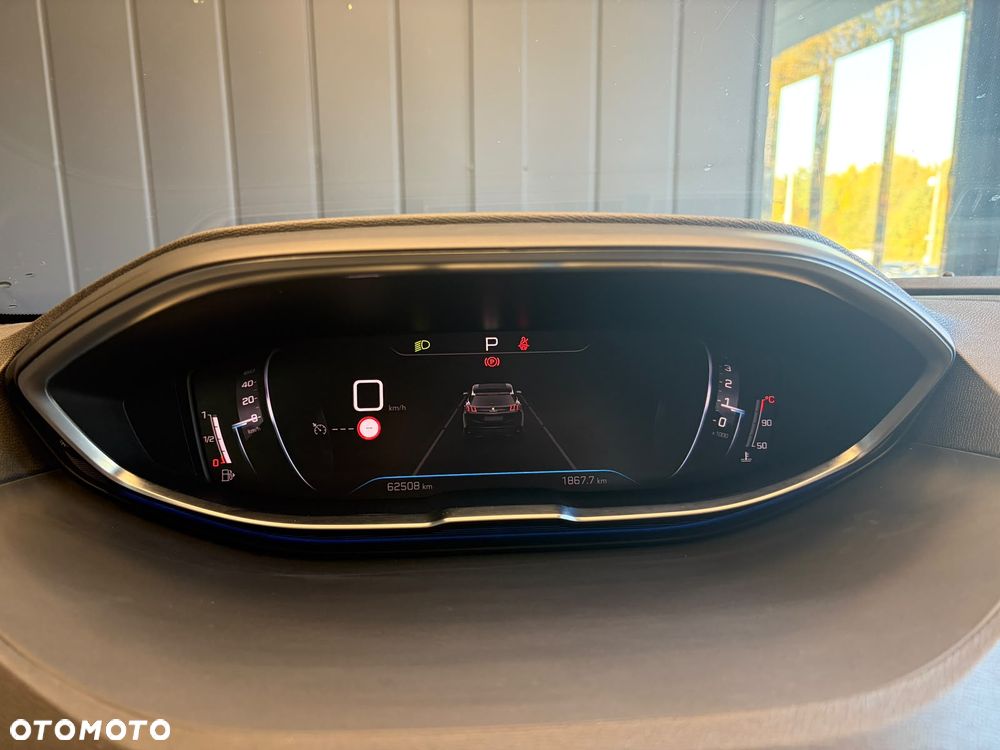 Peugeot 3008 1.5 BlueHDi Allure S&S EAT8 - 16