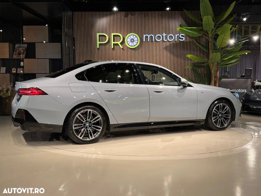 BMW Seria 5 520d xDrive Aut. - 9