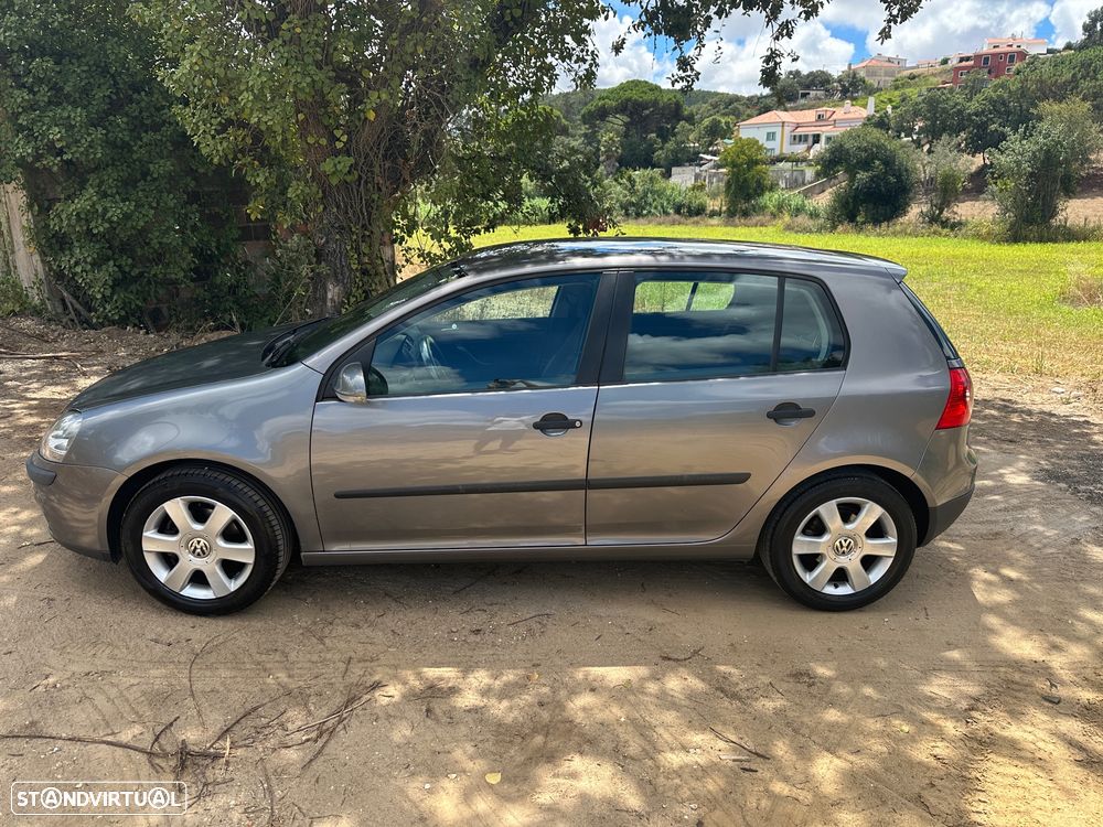 VW Golf - 5