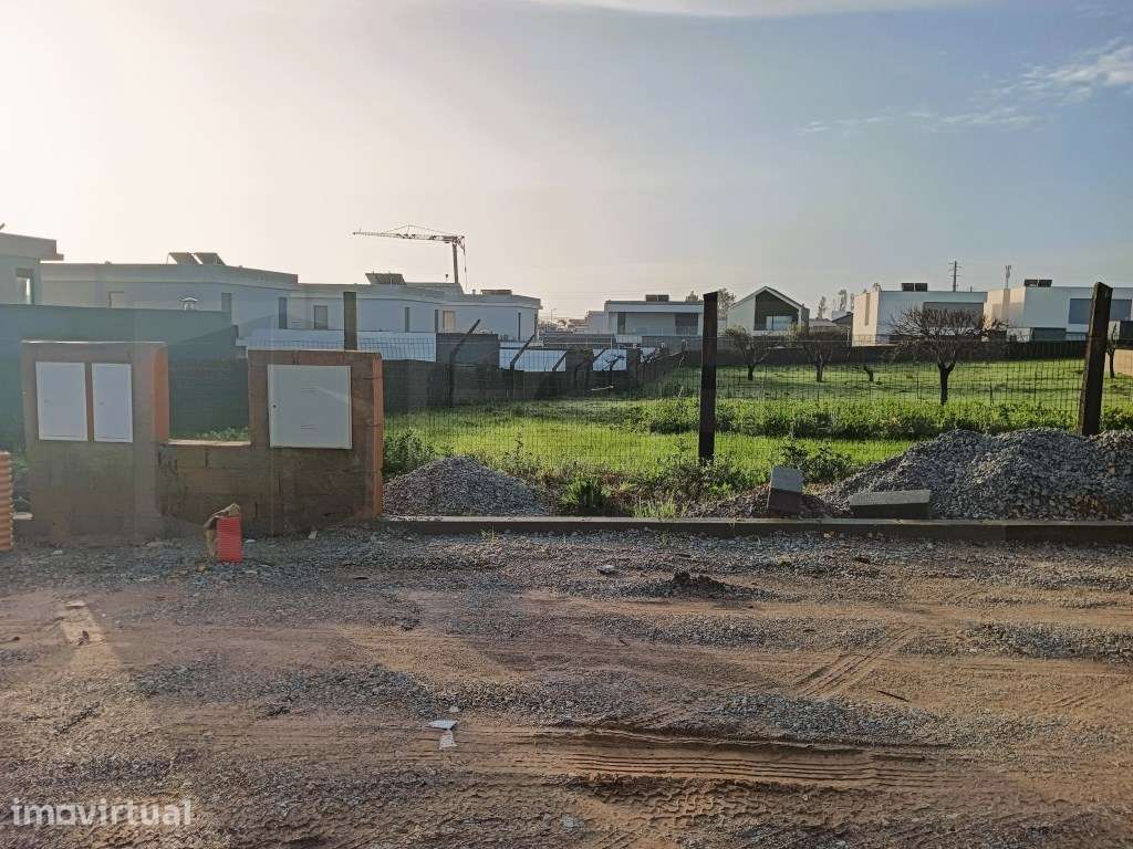 Lote de terreno em Albergaria-a-Velha - Grande imagem: 5/13