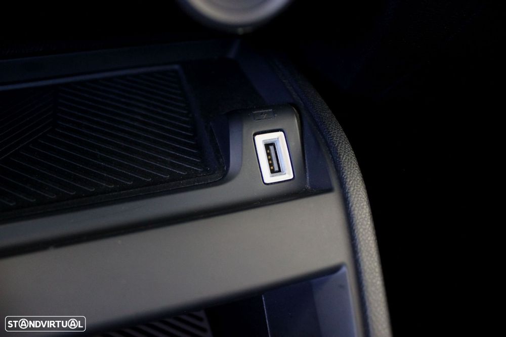 Citroën C4 1.2 PureTech Plus - 36