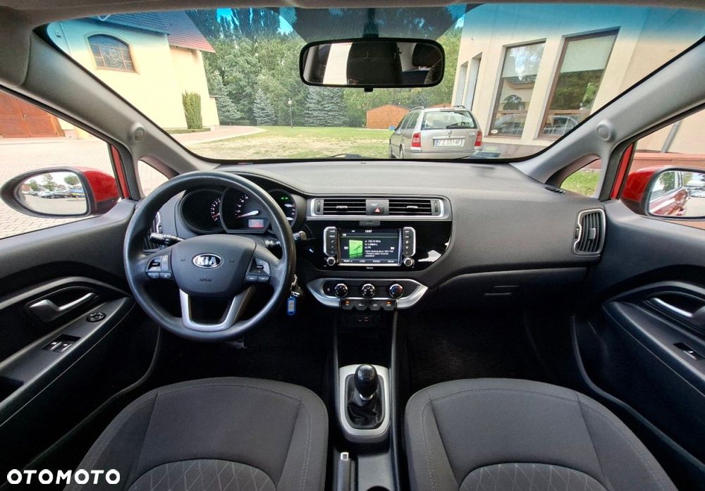 Kia Rio - 23