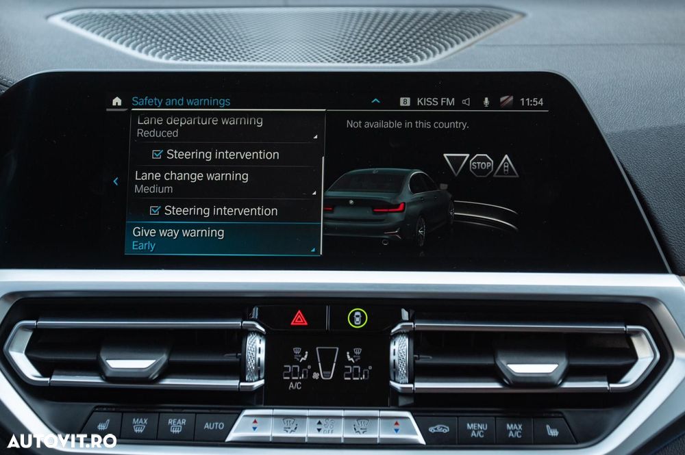 BMW Seria 3 320d xDrive AT Luxury Line - 24