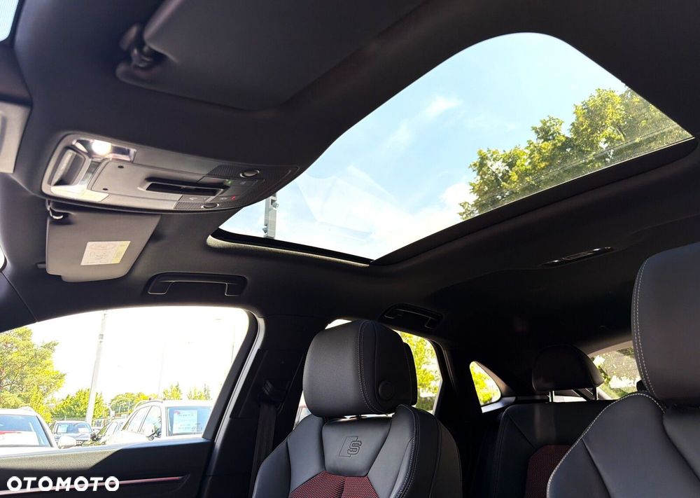 Audi Q3 Sportback - 12