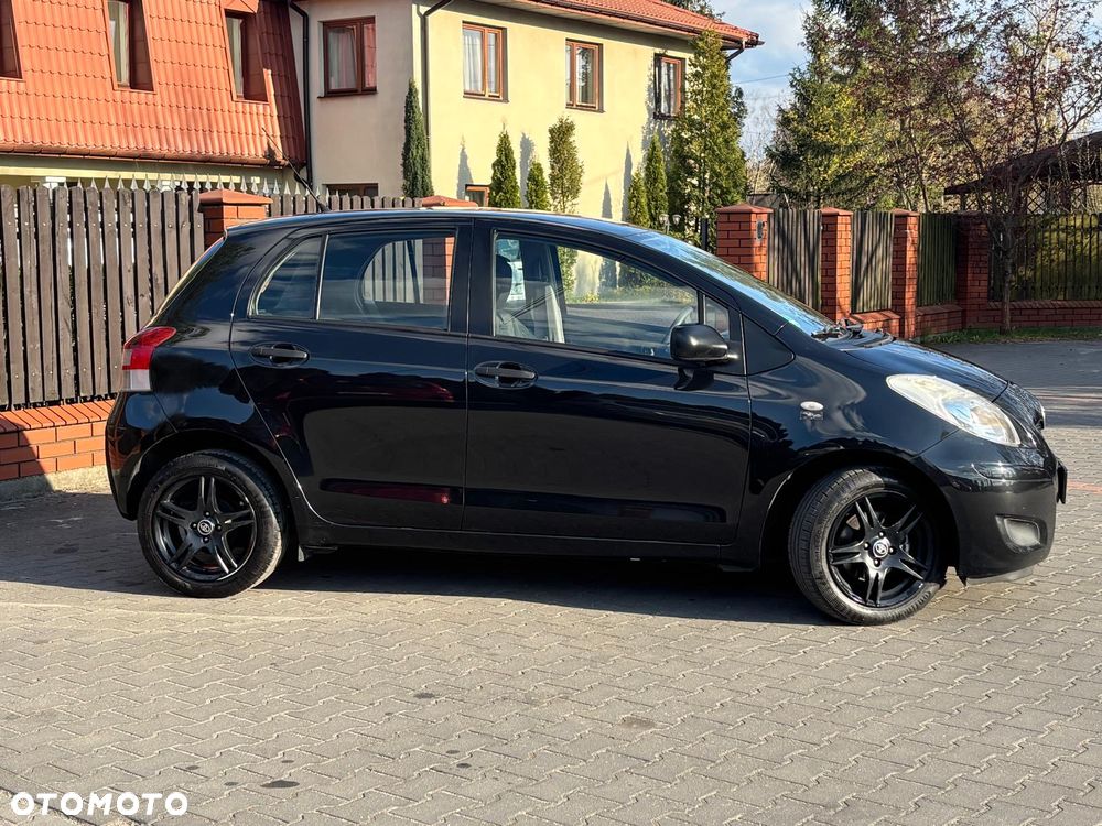 Toyota Yaris 1.33 Sol - 3