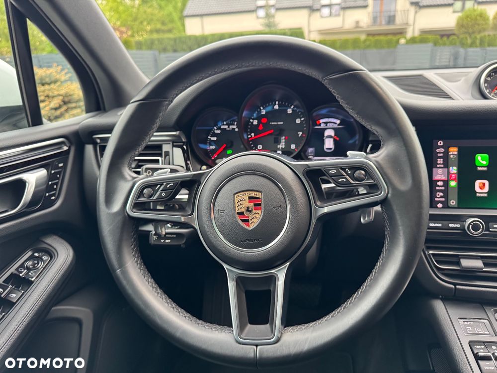 Porsche Macan - 28