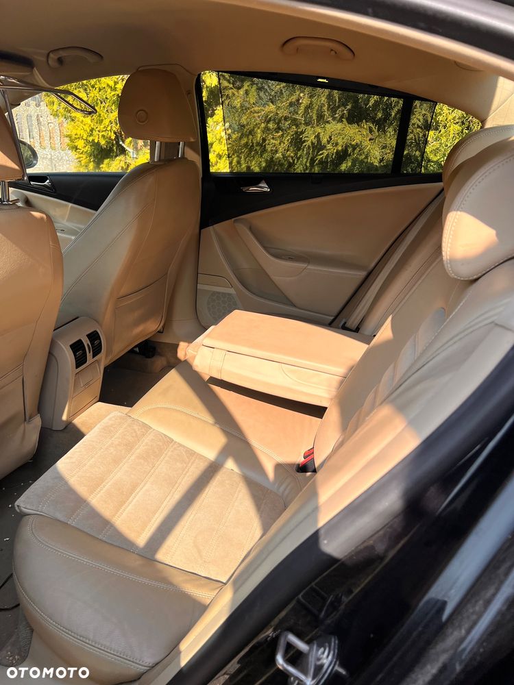 Volkswagen Passat 2.0 TDI DPF Comfortline DSG - 9