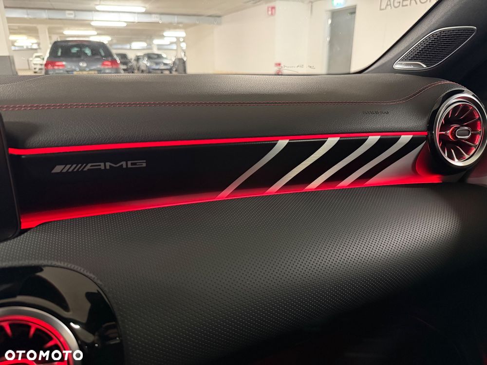Mercedes-Benz CLA AMG 35 mHEV 4-Matic 8G-DCT - 13