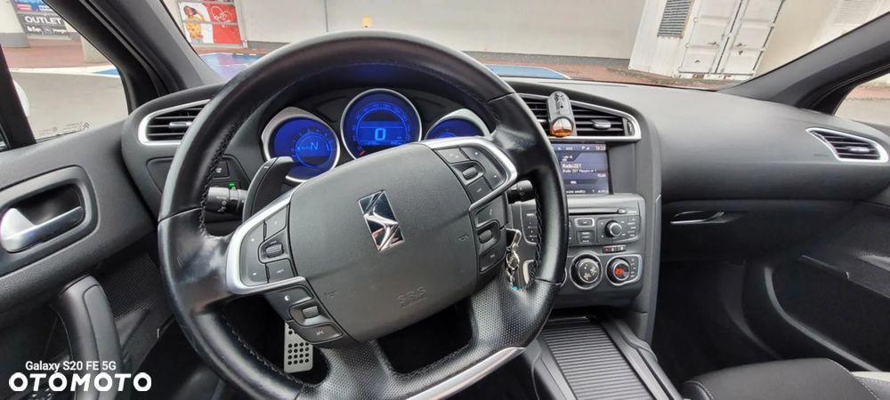 Citroën DS4 1.6 THP SoChic MCP - 12