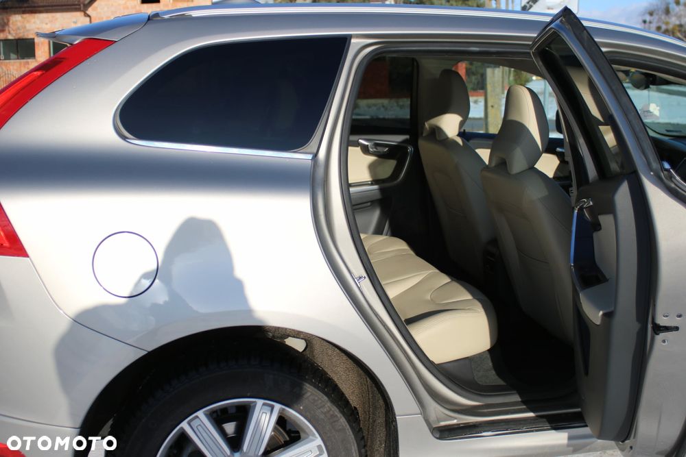 Volvo XC 60 - 6