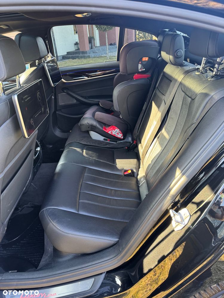 BMW Seria 5 530i xDrive Luxury Line sport - 22