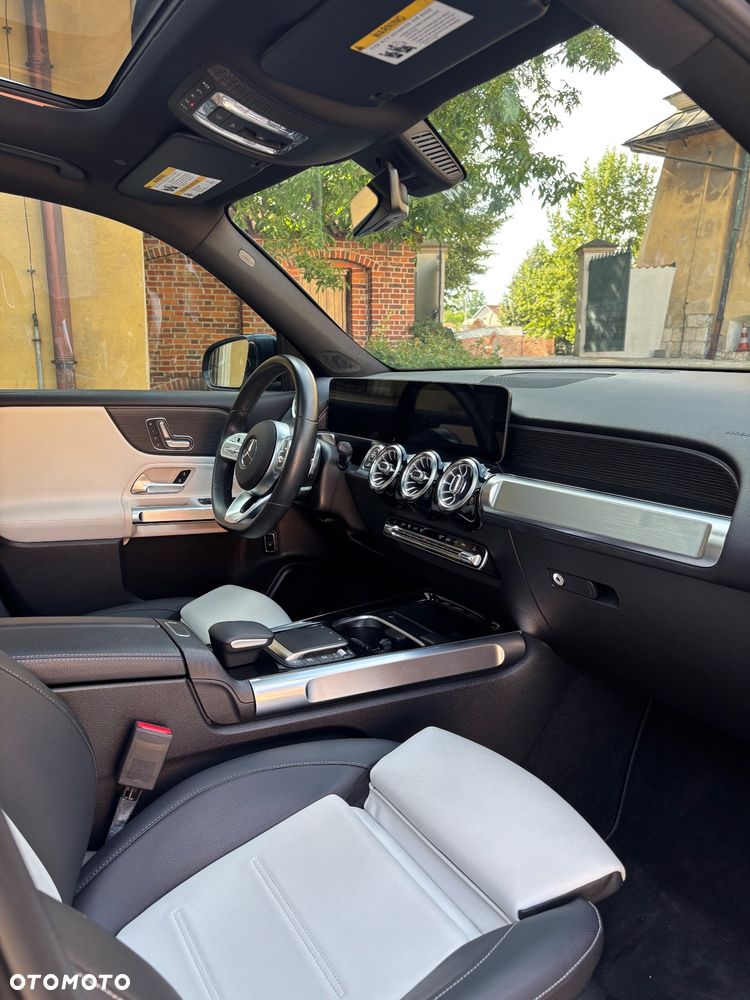 Mercedes-Benz GLB 250 8G-DCT AMG Line - 27