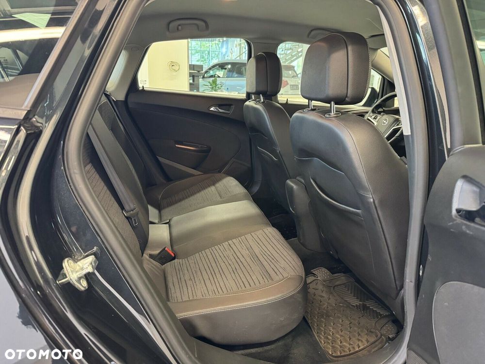 Opel Astra - 10