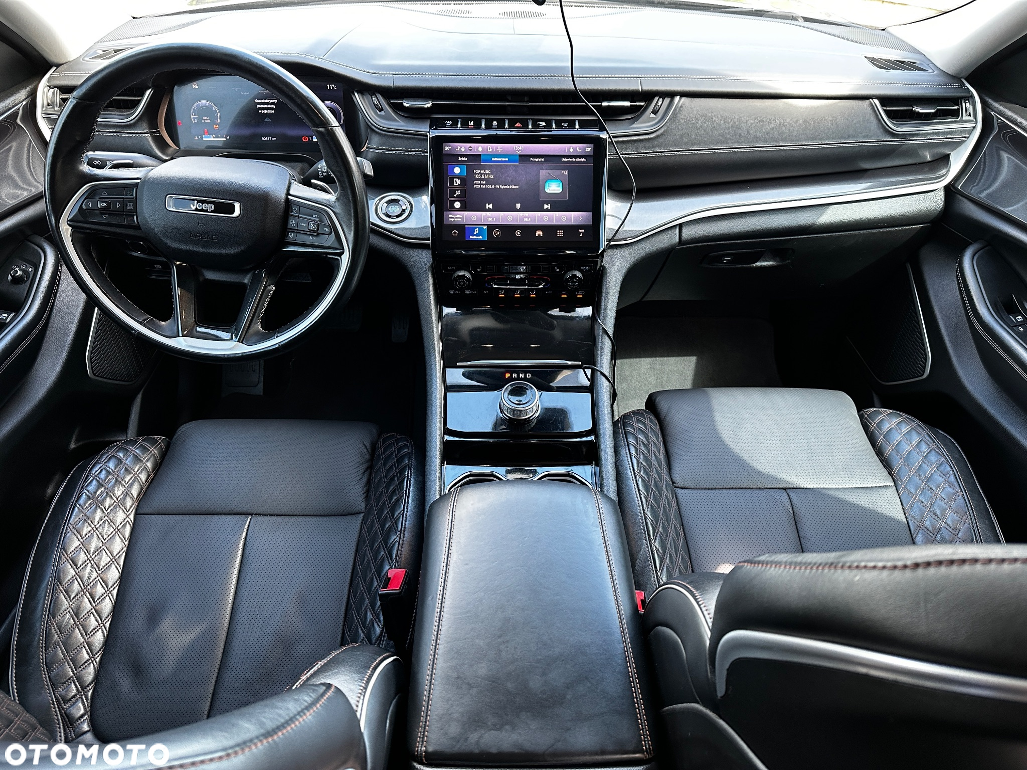 Jeep Grand Cherokee - 17