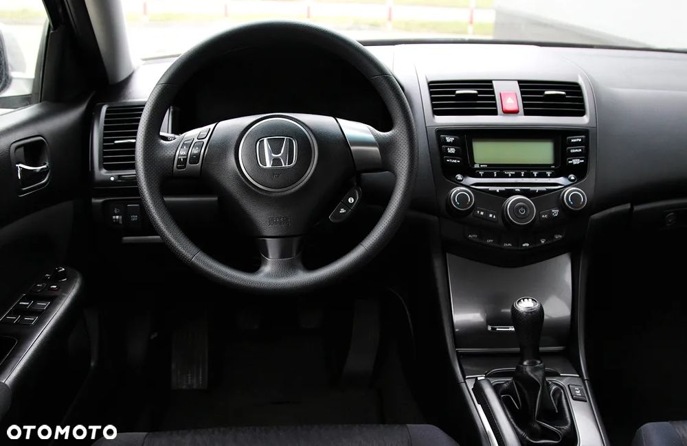 Honda Accord 2.0 Comfort - 20
