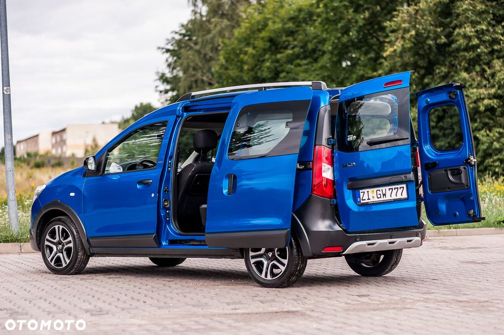 Dacia Dokker TCe 115 Stepway Celebration - 9