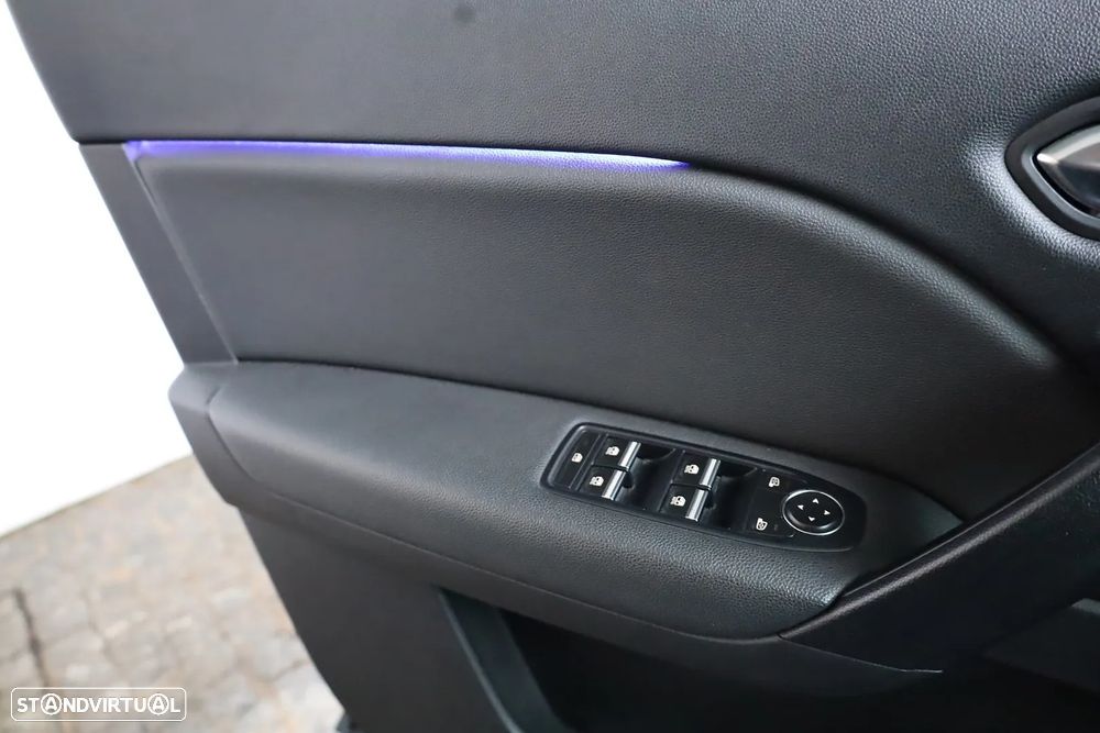 Renault Captur 1.0 TCe Intens - 45