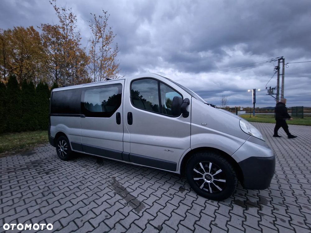 Opel Vivaro - 19