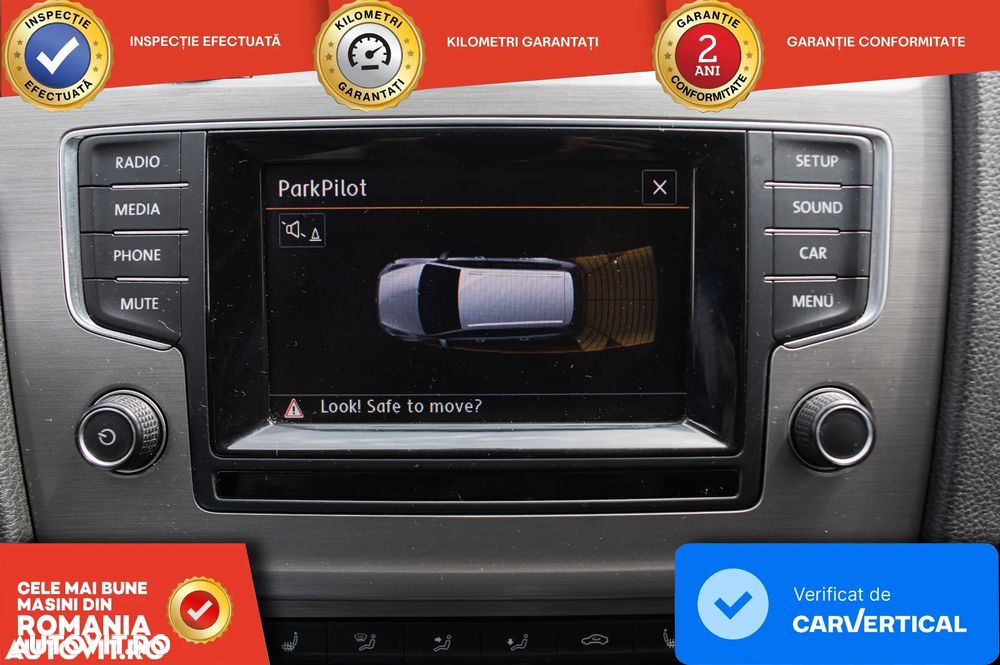 Volkswagen Golf 1.6 TDI BlueMotion Technology DSG Comfortline - 25