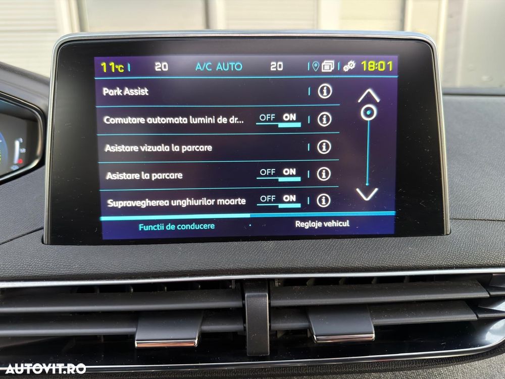 Peugeot 3008 PHEV EAT8 Allure - 18