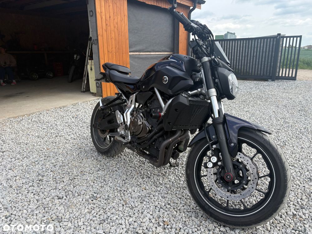 Yamaha MT - 4