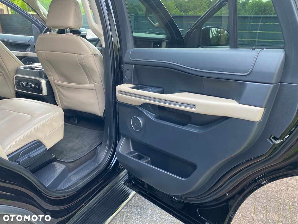 Ford Expedition - 28