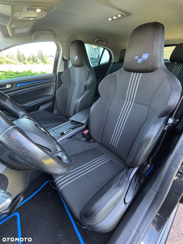 Renault Megane ENERGY TCe 130 GT LINE - 6