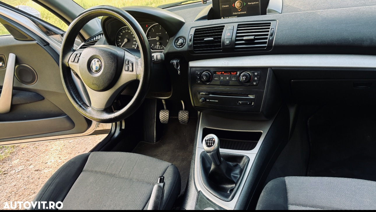 BMW Seria 1 118d - 2