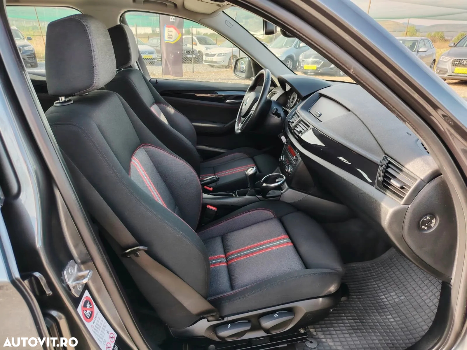 BMW X1 xDrive18d Sport Line - 6