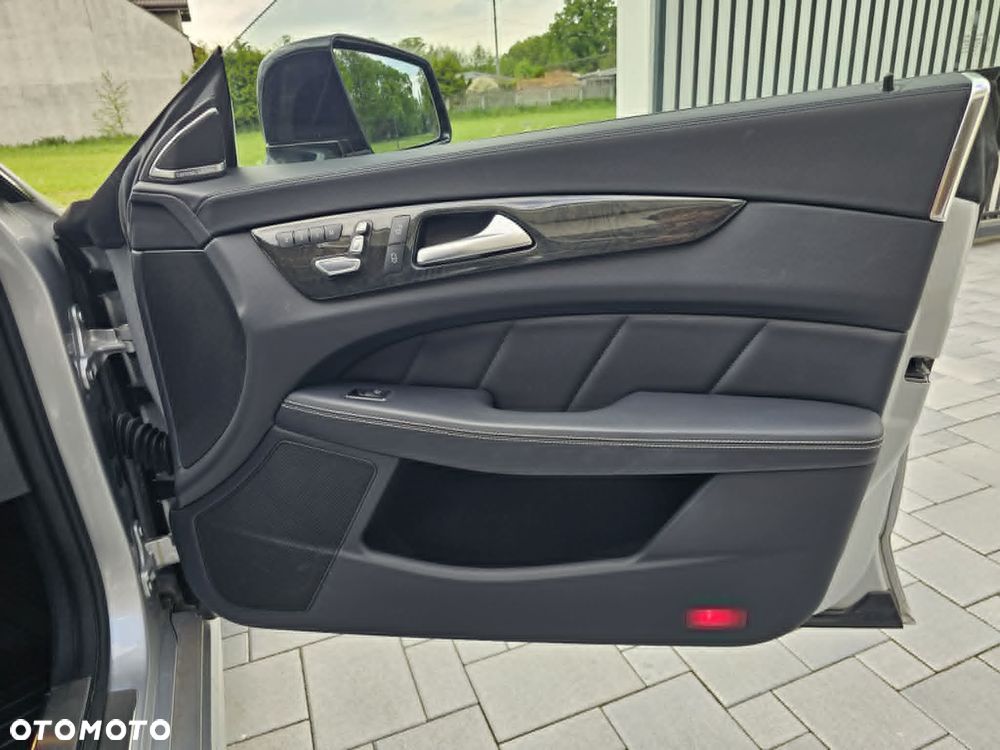 Mercedes-Benz CLS 350 BlueTEC 4-Matic - 30