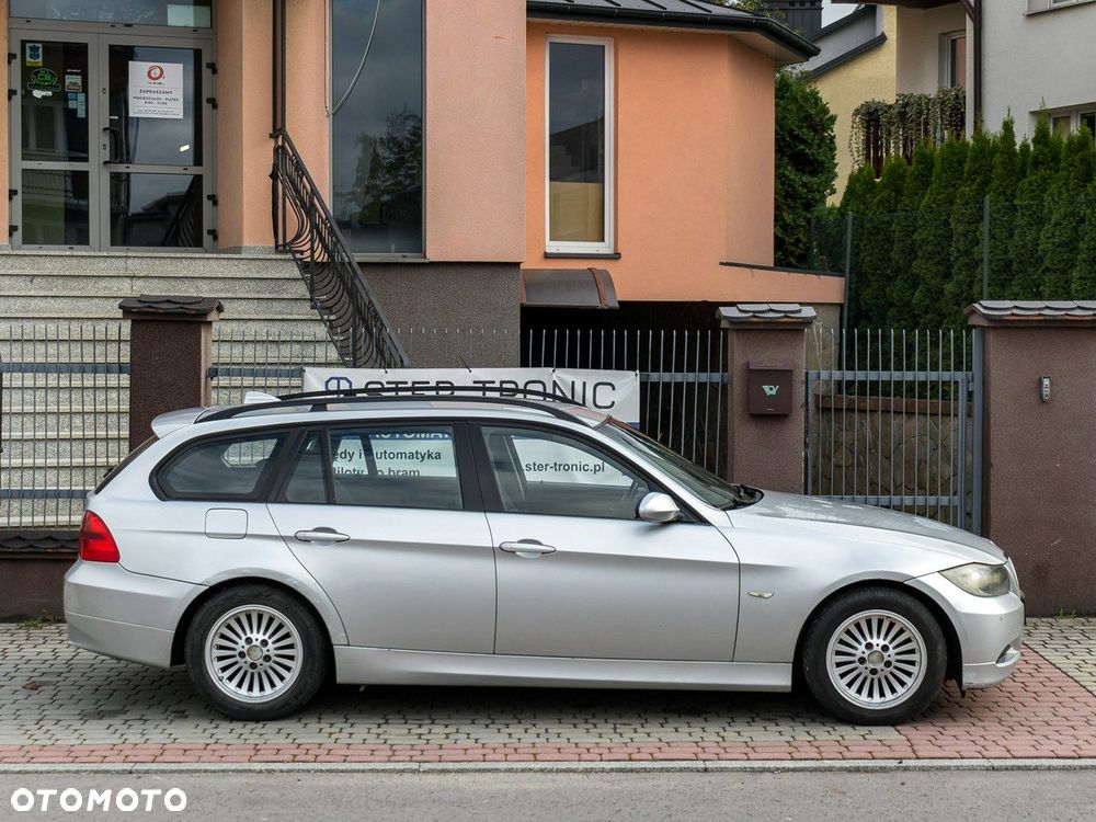 BMW Seria 3 320d DPF Touring - 6
