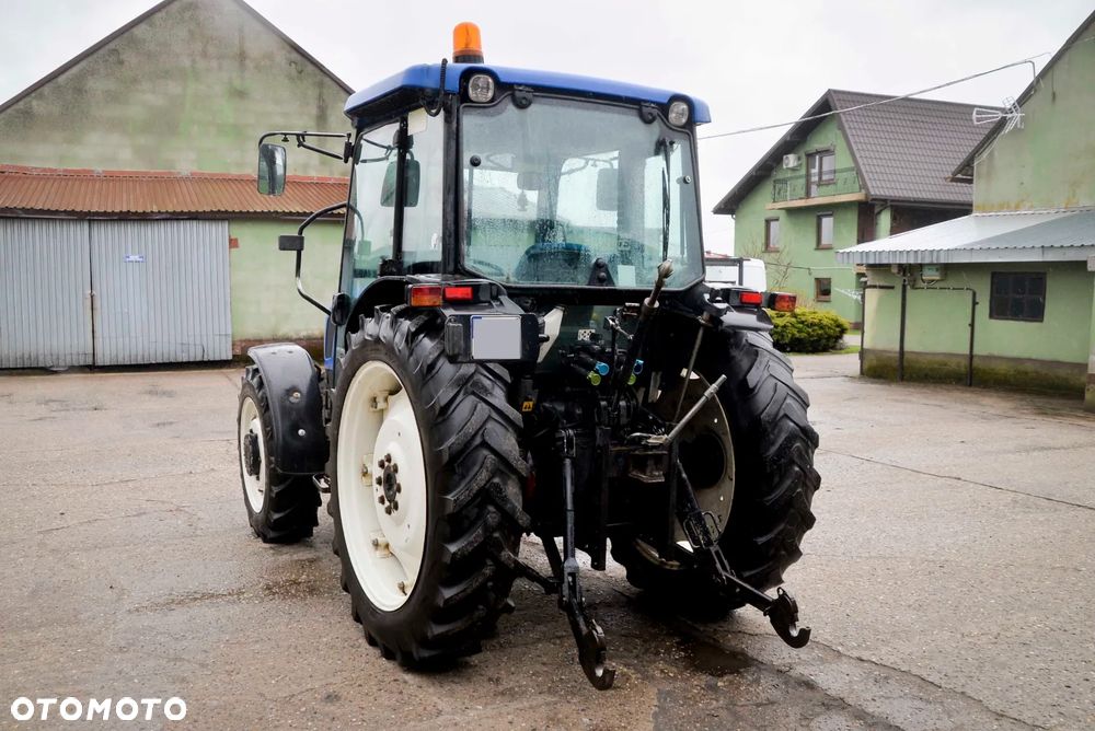 New Holland T4020 - 3