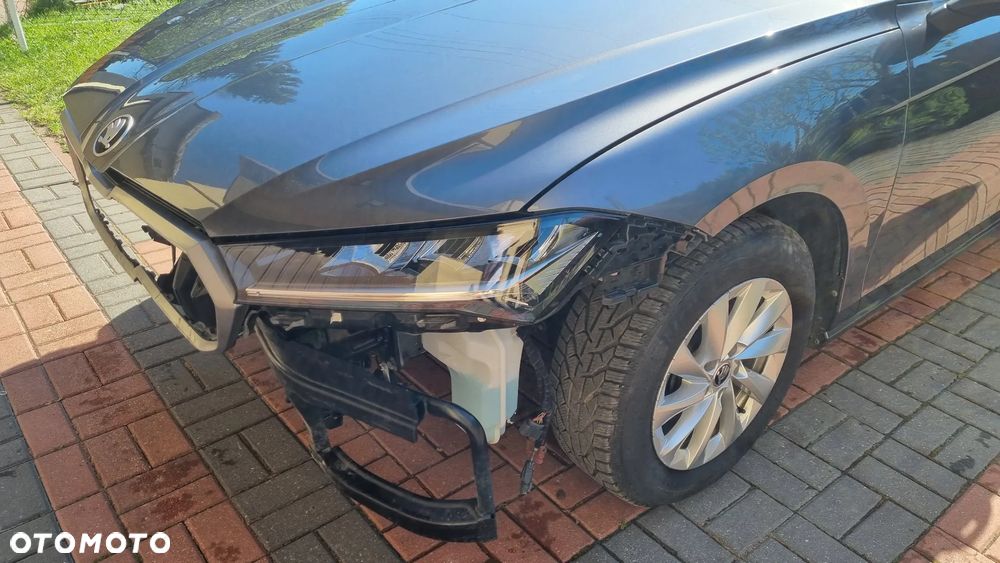 Skoda Superb 1.5 TSI mHEV Essence DSG - 23