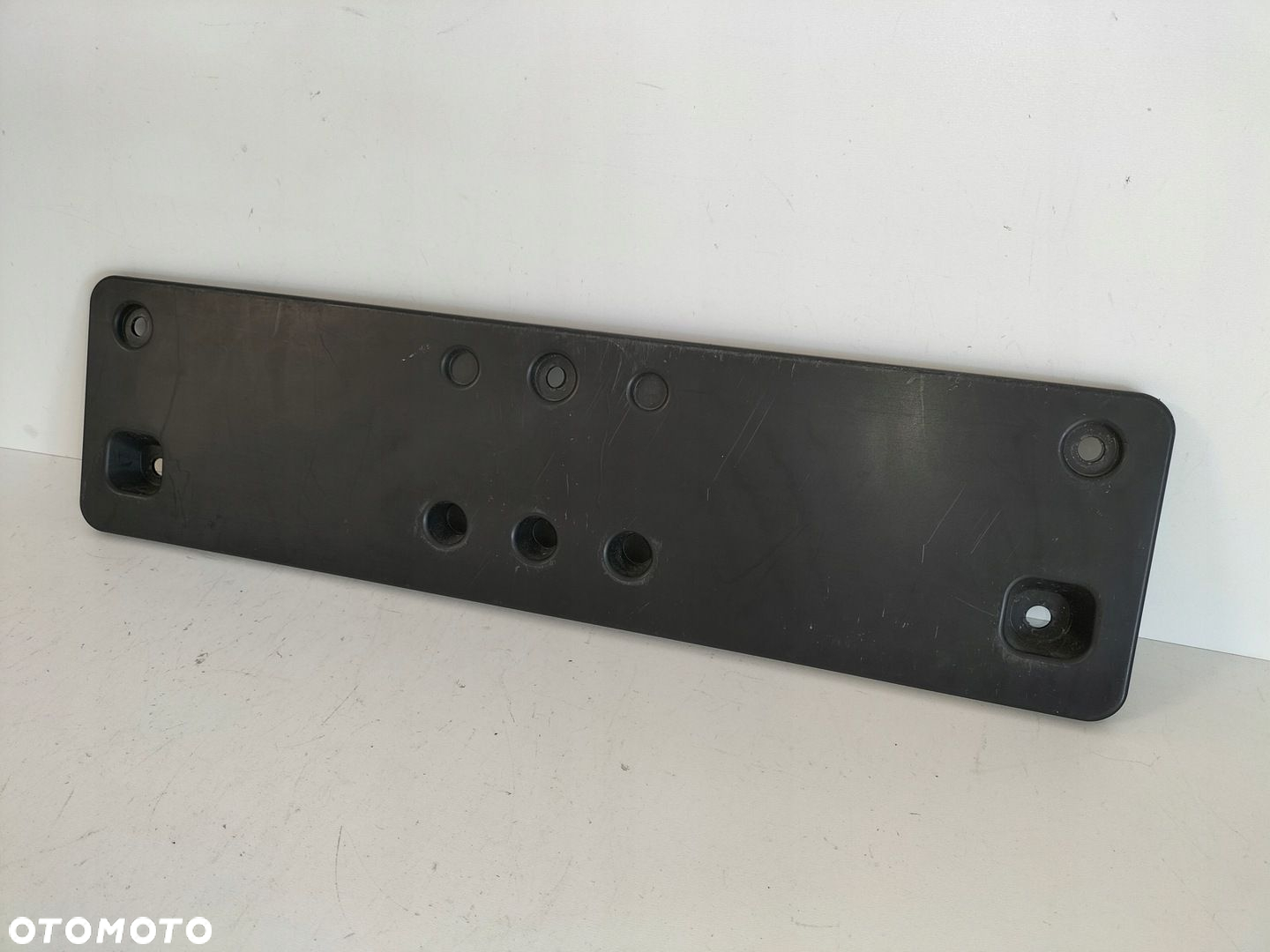 Podkładka pod tablicę rejestracyjną przód VW GOLF VIII 8 LIFT 24- - 3