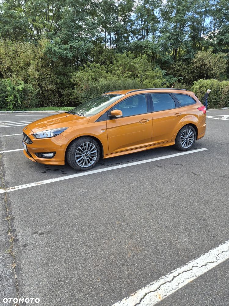 Ford Focus - 1