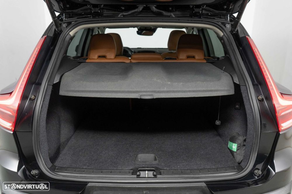 Volvo XC 40 1.5 T4 PHEV Plus Dark - 13