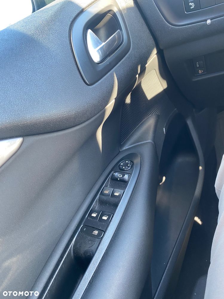 Citroën C4 e-HDi 110 Exclusive - 15