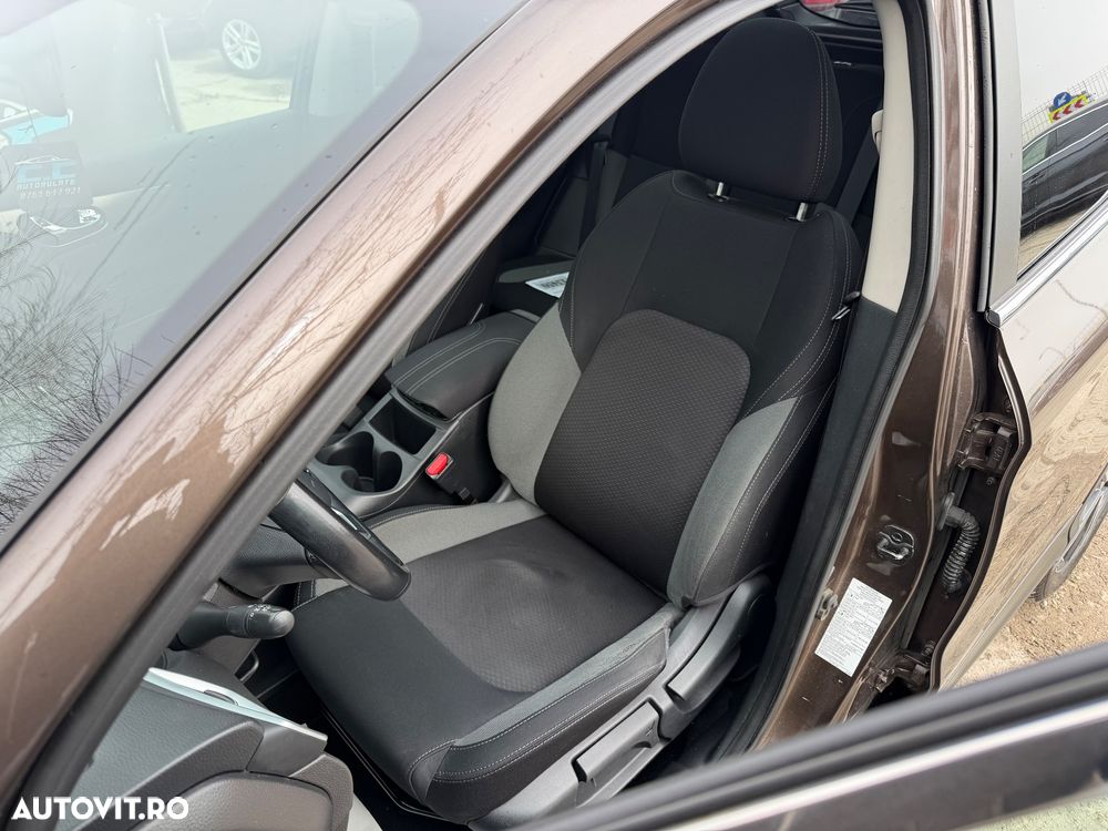 Nissan Qashqai 1.6 DCI Xtronic N-Connecta - 13