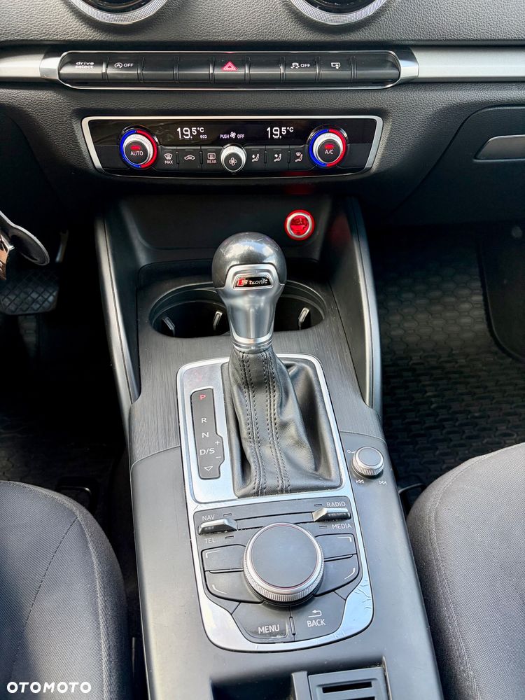 Audi A2 ver-1-6-tdi-sportback-s-tronic-design - 9