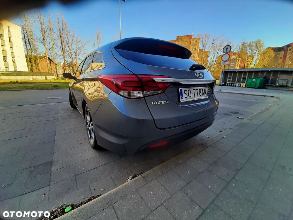 Hyundai i40 Kombi blue 1.7 CRDi DCT Trend - 16