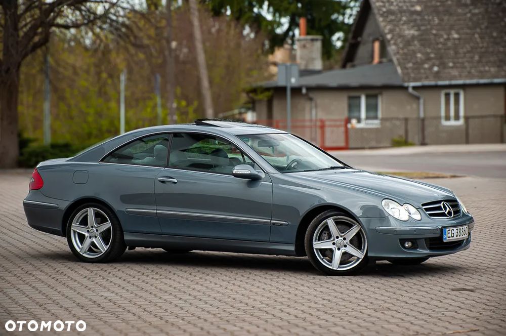 Mercedes-Benz CLK 350 7G-TRONIC Avantgarde - 4