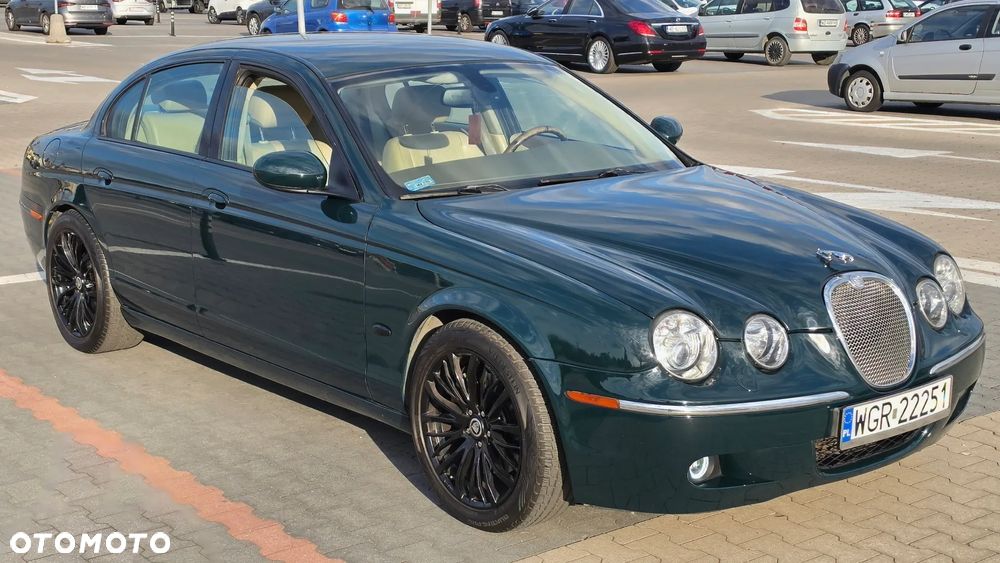 Jaguar S-Type 4.2 V8 Executive - 14