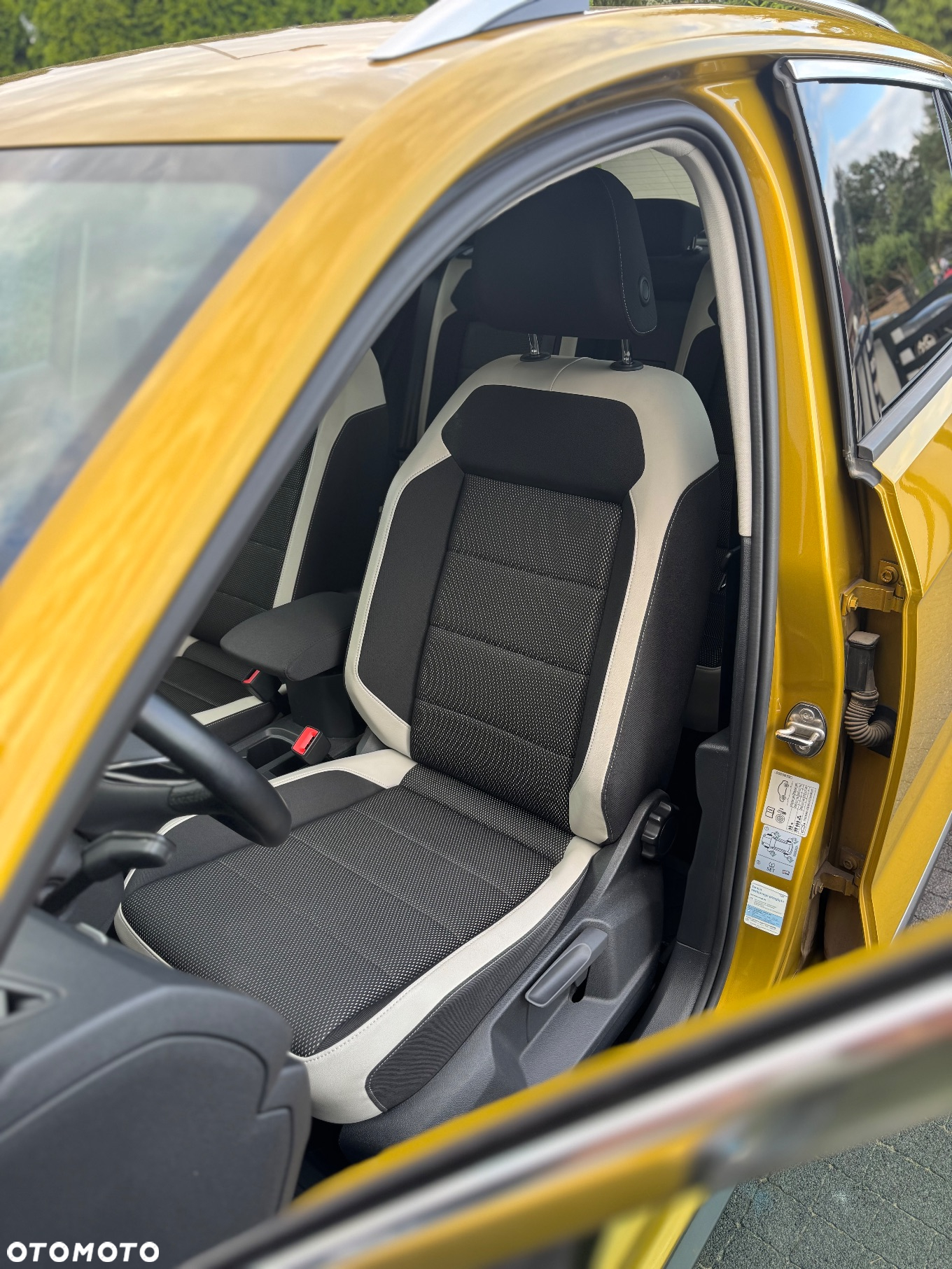 Volkswagen T-Roc 1.5 TSI GPF ACT Premium DSG - 18
